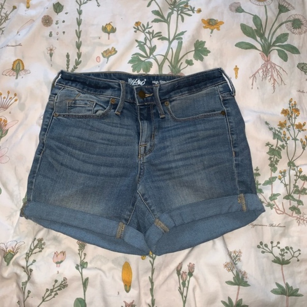 Mossimo high rise shorts